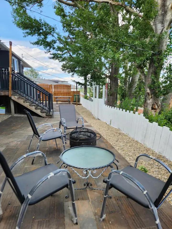 Centre Street Upper 2Bedsuite 4408 Calgary Extérieur photo